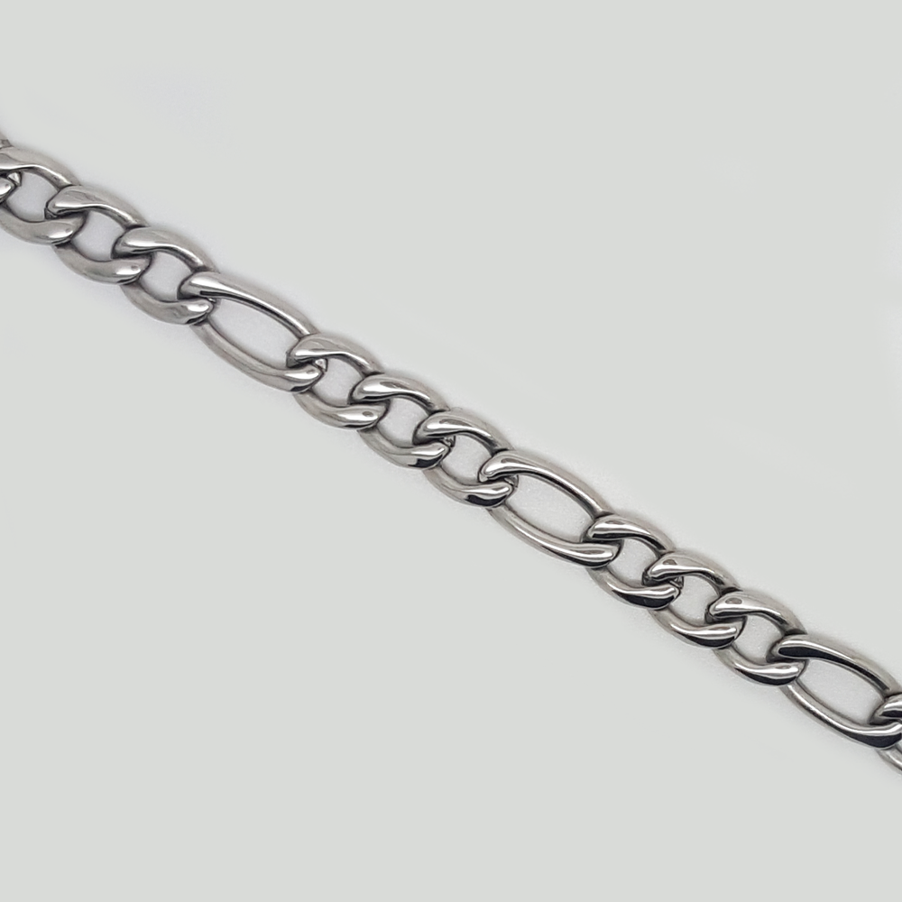 Classic Chain Bracelet for Men in Premium Stainless Steel