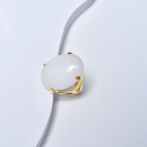 Oval Ring in Yellow Gold Filled with White Agate Gemtone