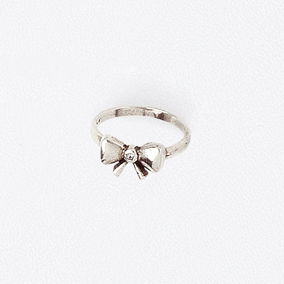 Bow Midi Ring in Aged White Gold Filled with Central Cubic Zirconia Gemstone