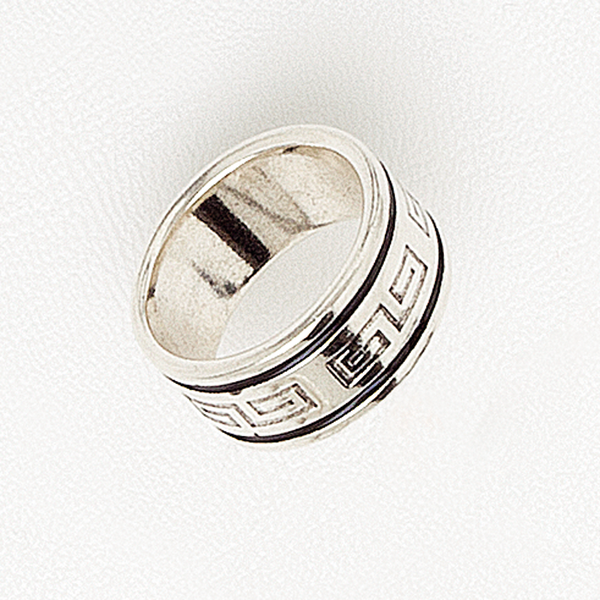 Band Ring in White Gold Filled With Black Enamel & Greek Key