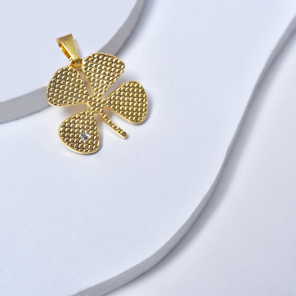 Clover Pendant in Yellow Gold Filled with Gemstone