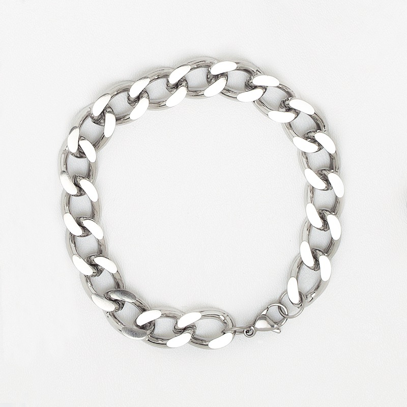 Big Double Curb Link Bracelet - V091656 – Aiswarya Designer Jewellery